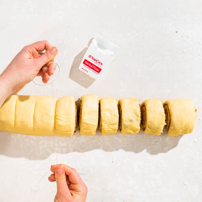 Here’s Why Dental Floss Is a Baker’s Secret Weapon undefined